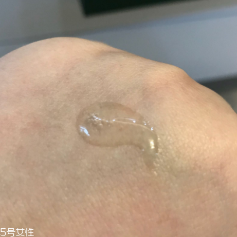 海藍之謎潔面凝露適合敏感肌嗎？