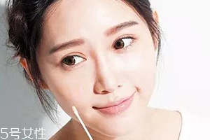 夏天化妝怎么樣不脫妝？8個(gè)小技巧讓你做清爽女神