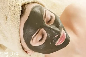 粘土面膜有幾種？高嶺土是最常見的清潔面膜成分