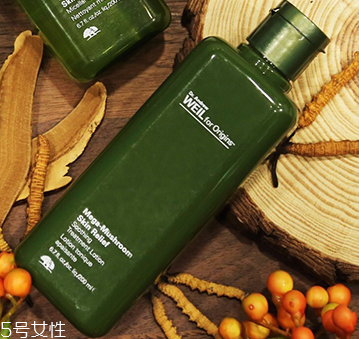 為什么油皮會變成干皮？三個(gè)油皮護(hù)膚誤區(qū)