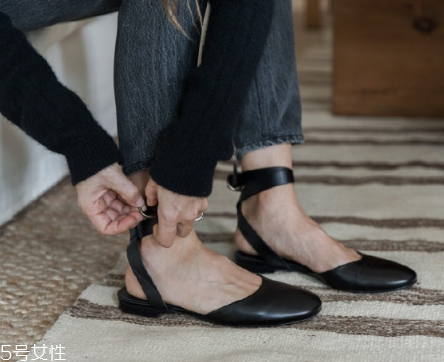 jenni kayne是什么牌子？平底鞋也能穿出大長腿