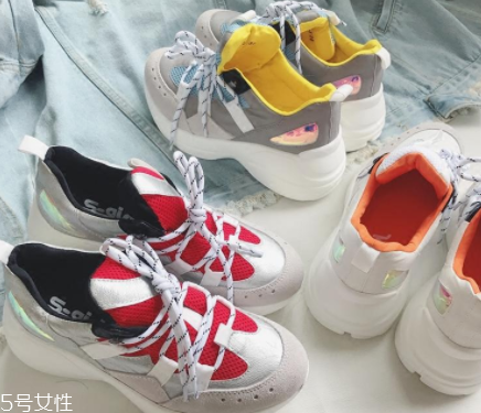女式春夏運(yùn)動鞋怎么挑？三種款式好搭又顯高