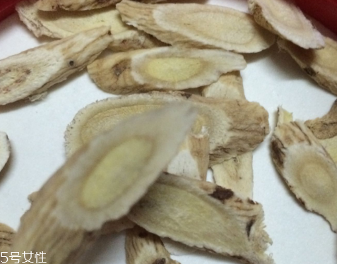 黃芪是大的好還是小的好？好壞跟大小無關(guān)