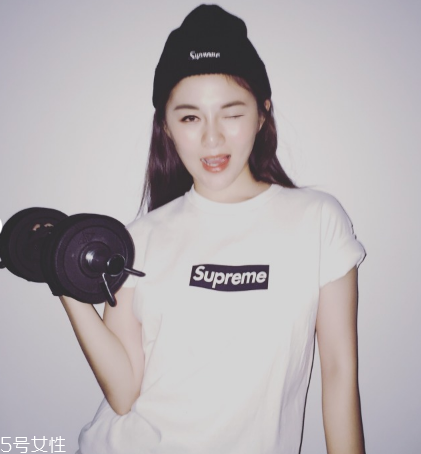 supreme在哪有實(shí)體店？時(shí)尚潮人的必備款