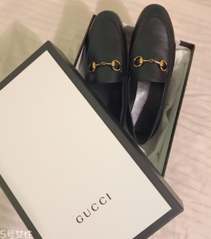 gucci樂福鞋偏碼嗎？最舒適的平底鞋