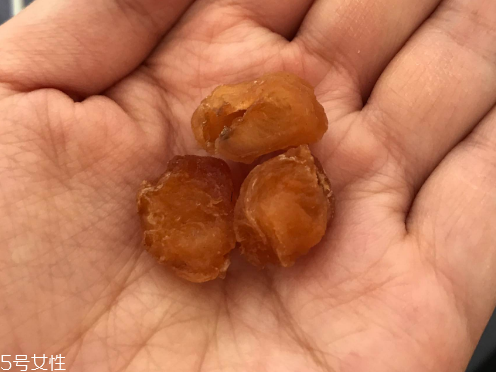 桂圓肉怎么吃最好？燉湯直接吃都可以