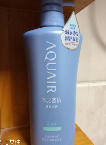 護(hù)發(fā)素沒洗干凈會(huì)怎樣？護(hù)發(fā)素殘留會(huì)導(dǎo)致脫發(fā)嗎？