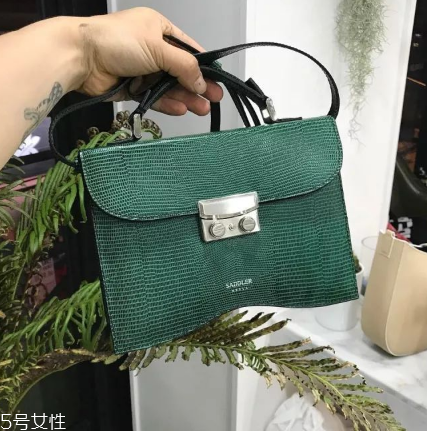 saddler seoul是什么牌子？終于不用撞包了