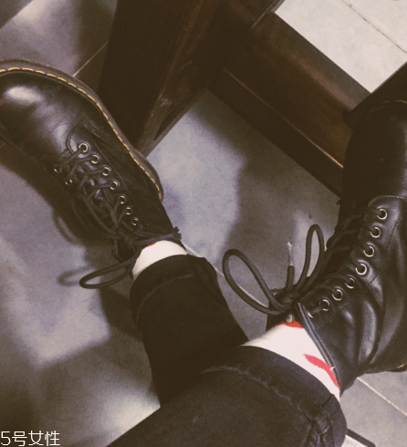 dr.martens 1460多少錢？馬丁靴最經(jīng)典的款式
