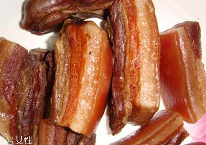 煙熏臘肉怎么炒好吃？做法多多任你選