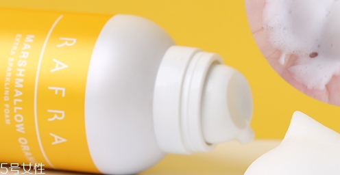 潔面泡沫怎么用？肌膚上停留幾秒效果最佳