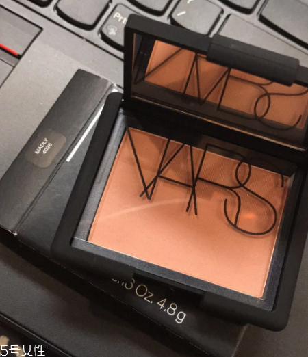 nars sex appeal腮紅干嗎？略飛粉不過可以接受