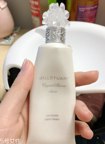 jill stuart護手霜好用嗎？不黏不膩四季可用