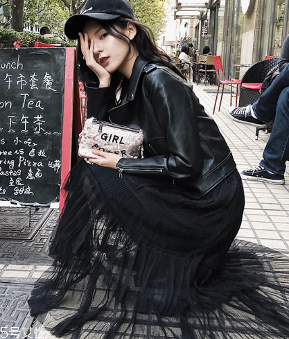 皮衣沾上發(fā)泡劑怎么辦？清除方法要注意