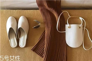 aiou是什么牌子？極簡(jiǎn)風(fēng)個(gè)性包袋