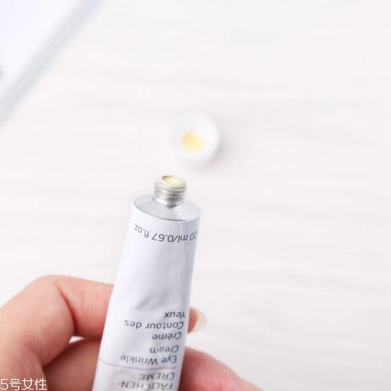 第一次用眼霜用什么好？眼部衰老從此不復(fù)存在