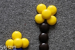 蝦青素是什么顏色？一般是紅色