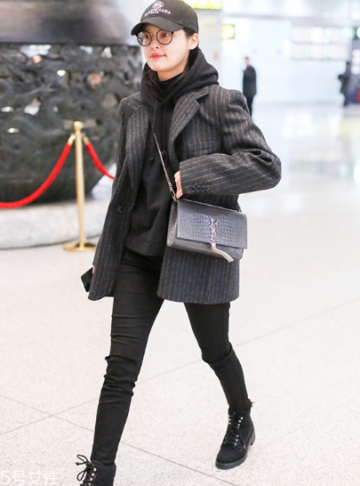 棒球帽怎么搭配衣服？素顏也能hold住