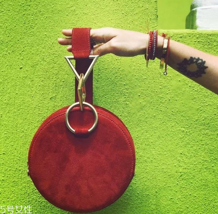 tara zadeh是什么牌子？背出與眾不同的風(fēng)采