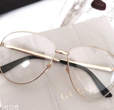 gucci平光鏡多少錢(qián)？明星都在戴的同款平光鏡