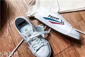 小白鞋買小了怎么辦？小白鞋太小這樣做