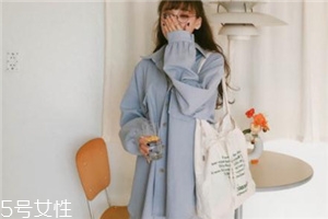 襯衫和t恤衫怎么搭配？襯衫和t恤衫搭配圖片