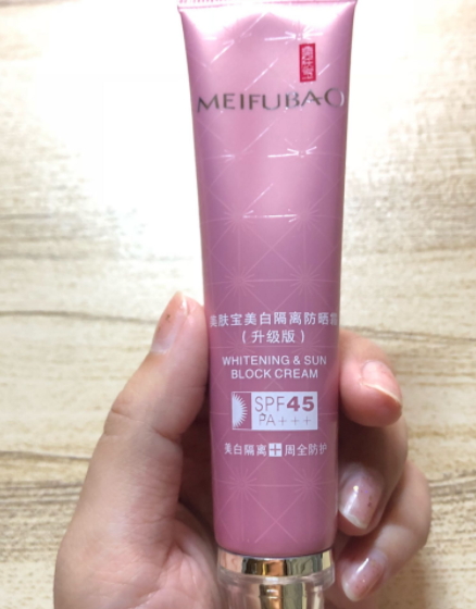 美膚寶和百雀羚哪個好？美膚寶和百雀羚品牌對比