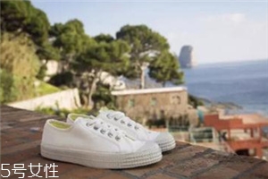 小白鞋清潔劑哪個(gè)好？小白鞋清潔劑品牌推薦