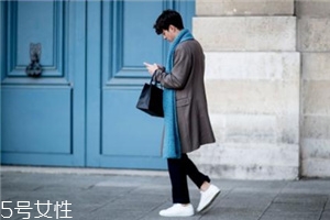 小白鞋太大了怎么辦？小白鞋買大了解決方法