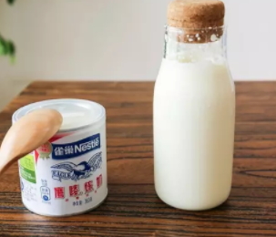 奶蓋怎么喝？奶蓋的正宗喝法