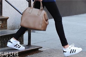 小白鞋怎么存放不發(fā)黃？小白鞋的存放方法