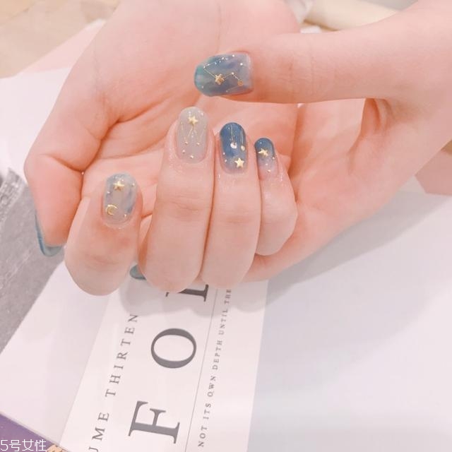 2018星月美甲圖片大全 熱門(mén)星月美甲款式推薦