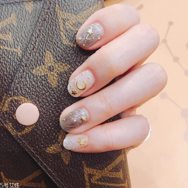 2018星月美甲圖片大全 熱門(mén)星月美甲款式推薦