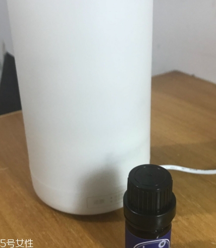 玫瑰精油可以去斑嗎？玫瑰精油怎么祛斑