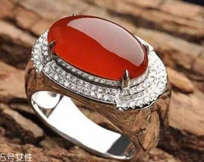 紅翡翠價(jià)格一般多少？紅翡翠的市場價(jià)值