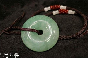 翡翠可以用牙膏清洗嗎？翡翠用牙膏洗好嗎
