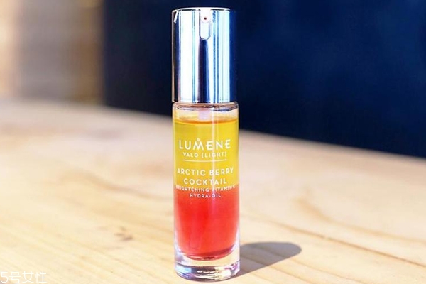 lumene雞尾酒精華油怎么用？能單獨用嗎？