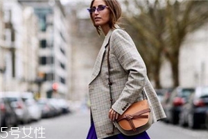 loewe gate bag多少錢(qián)？羅意威18新款馬鞍包價(jià)格