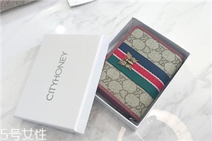 錢包軟皮好還是硬皮好？錢包皮質(zhì)軟硬對(duì)比