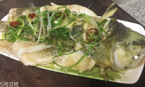 葡萄籽油可以炒菜嗎？葡萄籽油可以炒什么菜