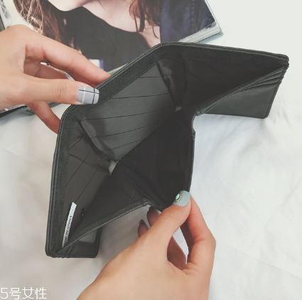 錢包什么顏色招財聚財？招財錢包顏色推薦