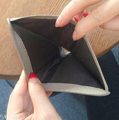 錢包里放多少錢合適？錢包里一般放多少錢