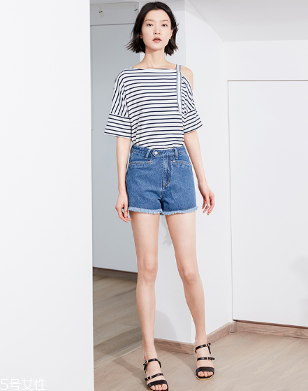 肩膀不好看穿什么衣服？適合肩型不好的穿搭推薦