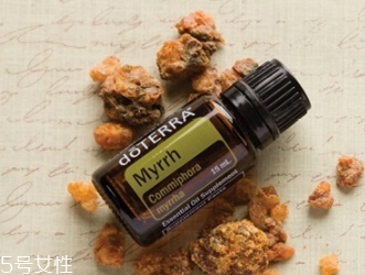 沒(méi)藥精油可以滴在內(nèi)褲上嗎？沒(méi)藥精油滴在內(nèi)褲上的好處