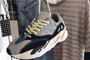 yeezy 700偏碼嗎？yeezy 700碼數(shù)正常嗎