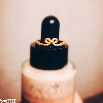 緊箍咒戒指怎么帶方向？緊箍咒戒指正反正確戴法