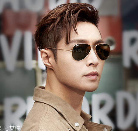 男生戴什么墨鏡好看？適合男生戴的墨鏡