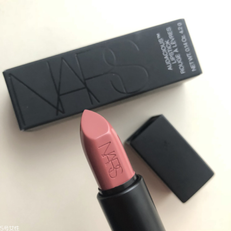 nars豆沙色口紅有幾支？nars兩款豆沙色對比試色