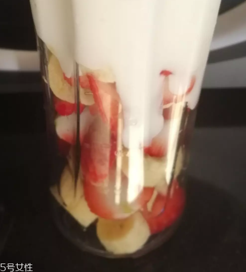 老酸奶怎么吃好吃？老酸奶推薦吃法