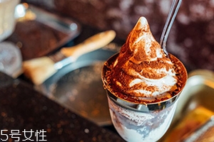Kiss The Tiramisu冰淇淋哪個味道好？高腳杯冰淇淋好吃嗎